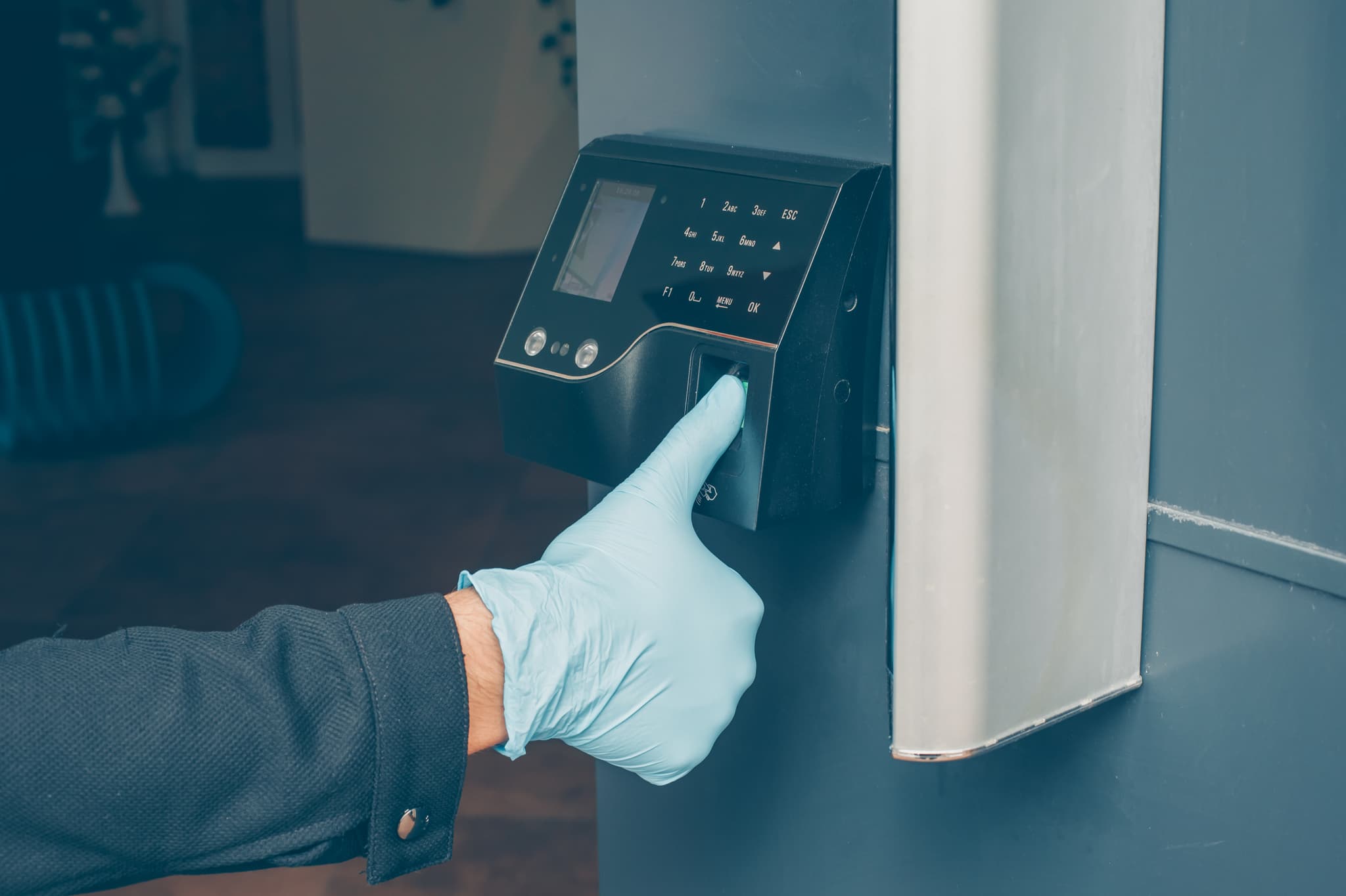 AI-Powered Touchless Biometric Attendance System